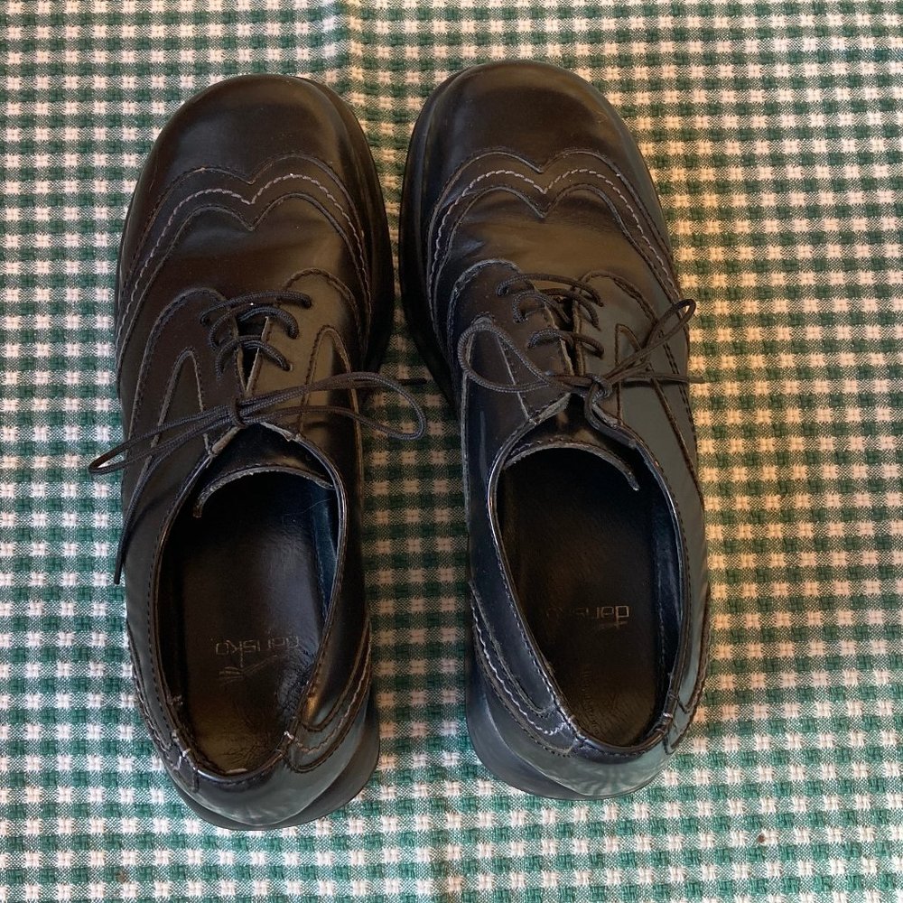 Dansko, patent leather black lace up, W, 40/8.5